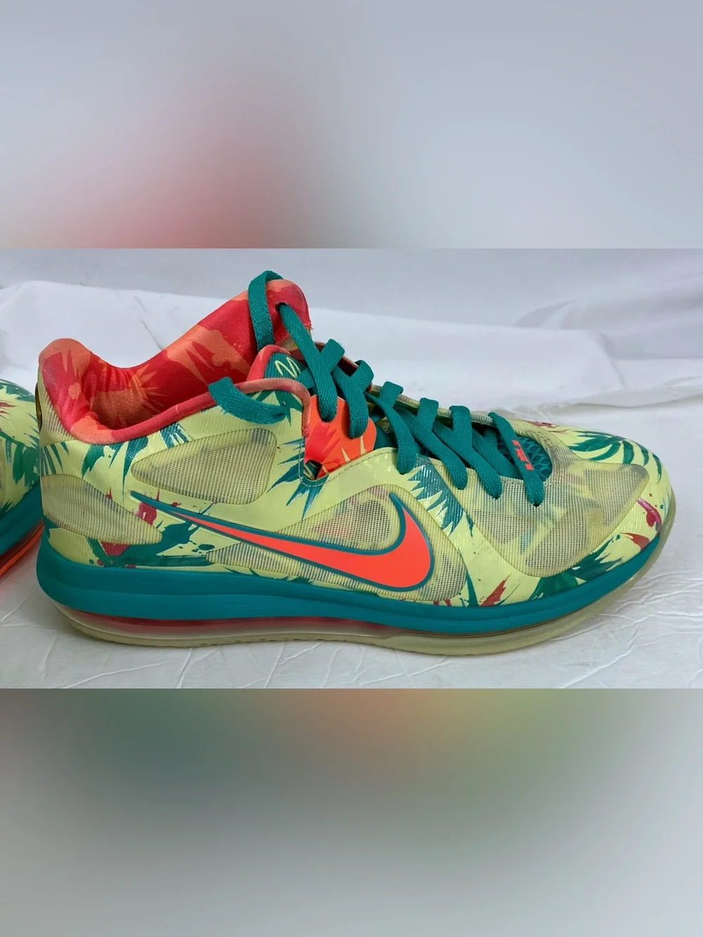 Nike Men's LeBron IX 9 Low LeBronald Palmer Basketball Shoes 10 DO9355 300